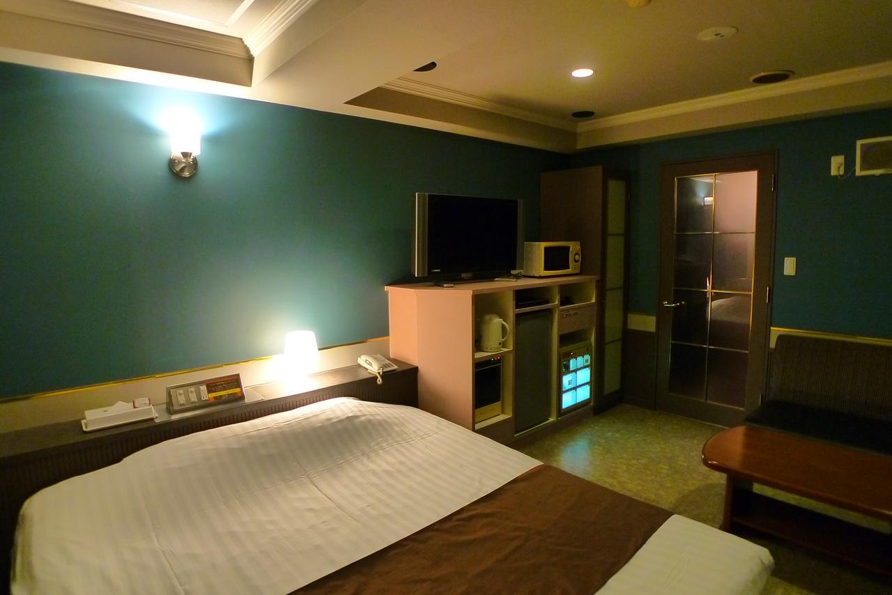 Hotel Golf III Atsugi (Adults Only) Zewnętrze zdjęcie